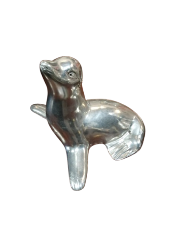 Cynowa figurka w kształcie...